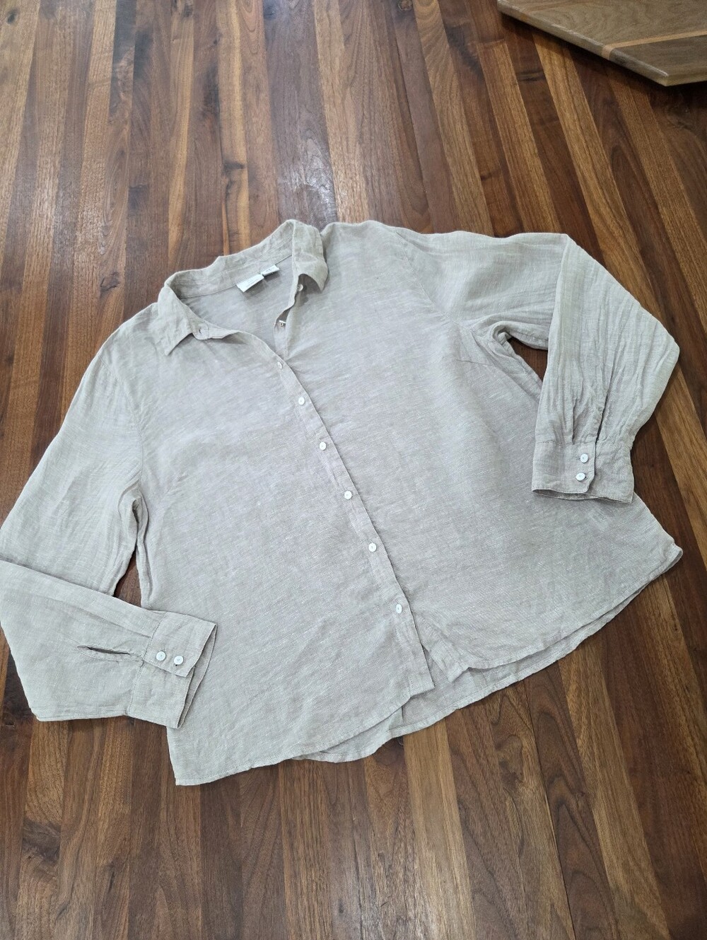 Joie 100% Line. Button-Up Shirt Natural Nuetral Color Feminine Buttons Size XL